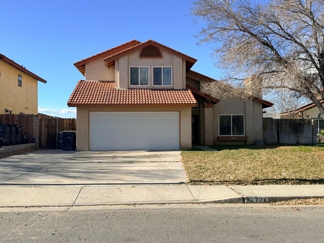 property at 724 Silver Oak Dr