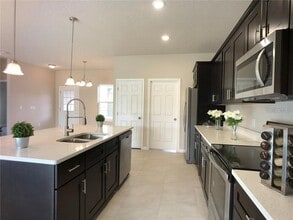 205 Flounder Pl in Poinciana, FL - Building Photo - Building Photo