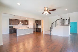 1404 Cedar Stand Pass in Austin, TX - Building Photo - Building Photo