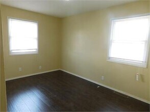 2602 Dale Dr in Champaign, IL - Building Photo - Building Photo