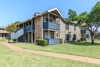 Villas at Alameda in Fort Worth, TX - Foto de edificio - Building Photo