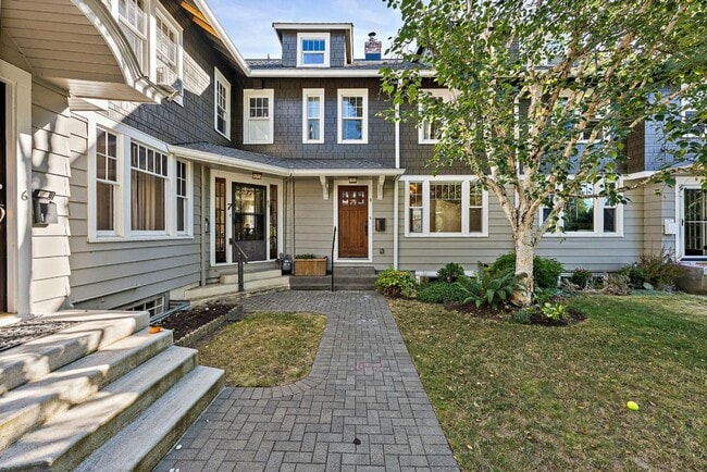 property at 1617 Division Ave