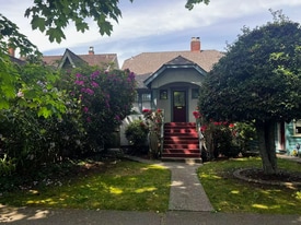 3951 19th Av W in Vancouver, BC - Building Photo