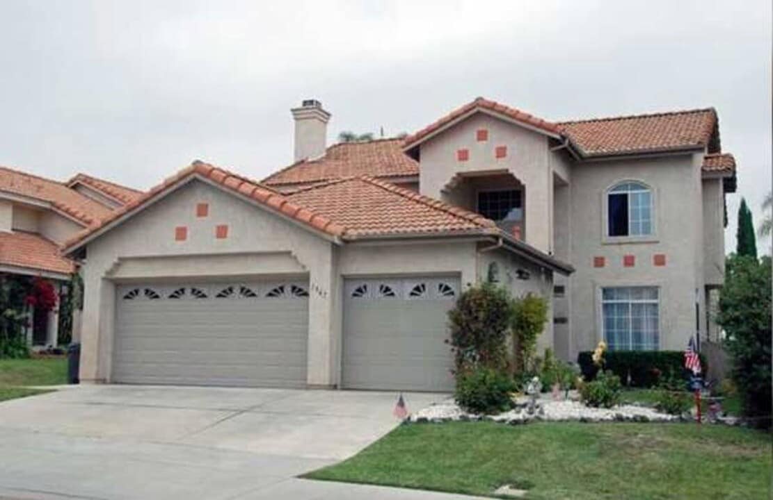 1367Avenida Avenida Arana in San Marcos, CA - Building Photo