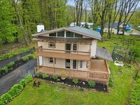 206 Palomino Pl in Tobyhanna, PA - Foto de edificio - Building Photo