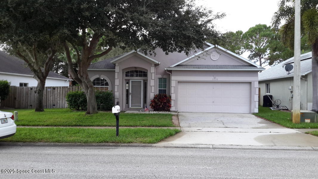 2733 Mariah Dr in Melbourne, FL - Building Photo