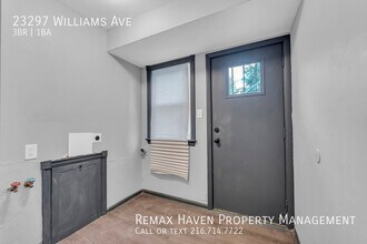 23297 Williams Ave in Euclid, OH - Building Photo - Building Photo