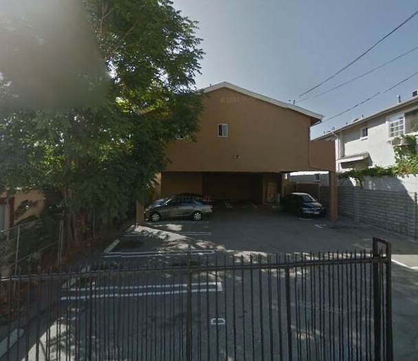 714 E Santa Anita Ave in Burbank, CA - Building Photo