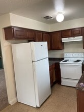 85 Mina Ave in Red Bluff, CA - Building Photo - Building Photo