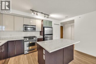 2289 Yukon Crescent in Burnaby, BC - Building Photo - Building Photo