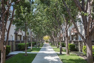 La Terraza in San Jose, CA - Building Photo - Building Photo