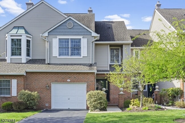 property at 78 Kent Dr