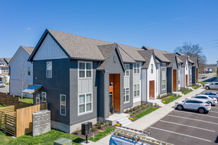 The Townhomes at Treaty Oaks in Nashville, TN - Building Photo