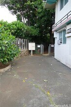 1720 Algaroba St in Honolulu, HI - Building Photo - Building Photo