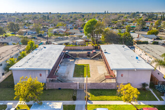 1214 Pacific Ave in Santa Ana, CA - Building Photo - Primary Photo