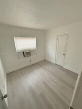 6920 NW 6th Ct in Miami, FL - Building Photo - Building Photo