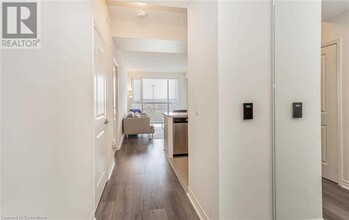 349 Rathburn Rd W in Mississauga, ON - Building Photo - Building Photo