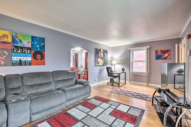 property at 10431 S Eberhart Ave