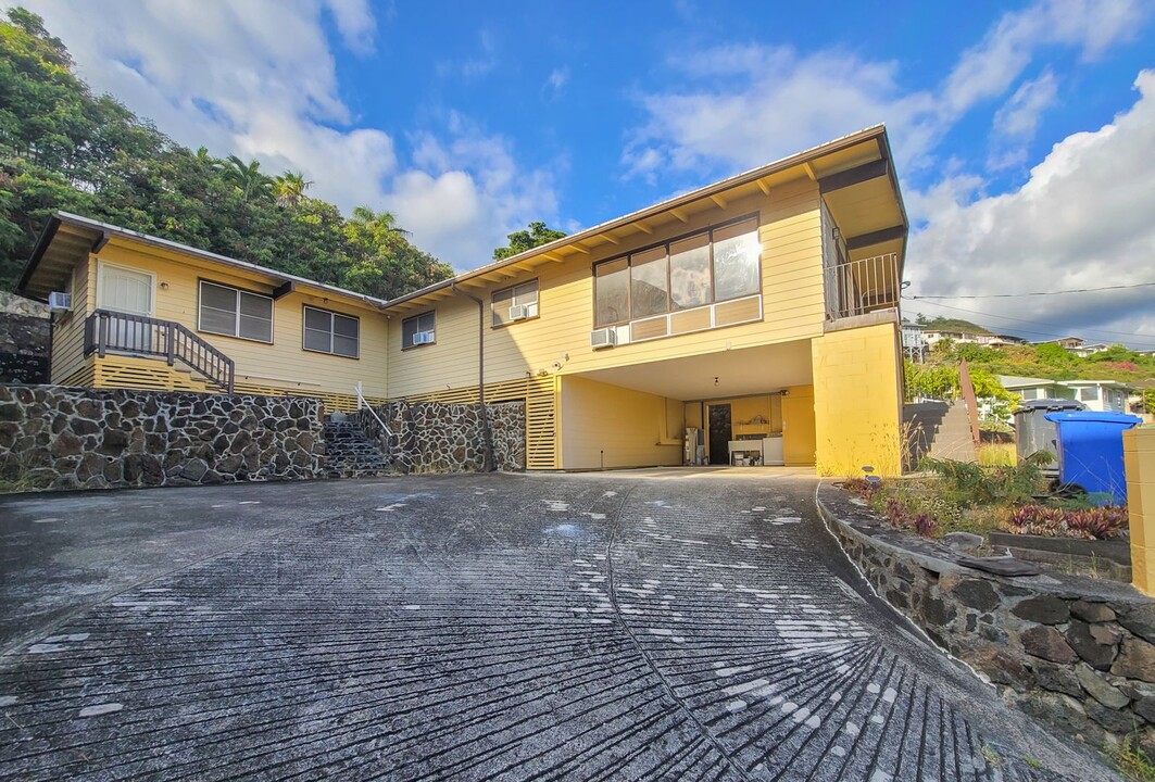 1516 Onipaa St in Honolulu, HI - Building Photo