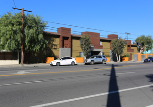 11720 Runnymede St in North Hollywood, CA - Building Photo - Building Photo