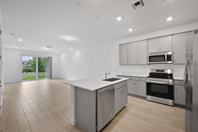 13836 Hero Path in Delray Beach, FL - Building Photo - Building Photo