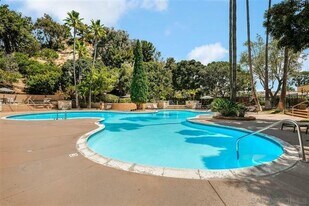 6202 Friars Rd in San Diego, CA - Building Photo