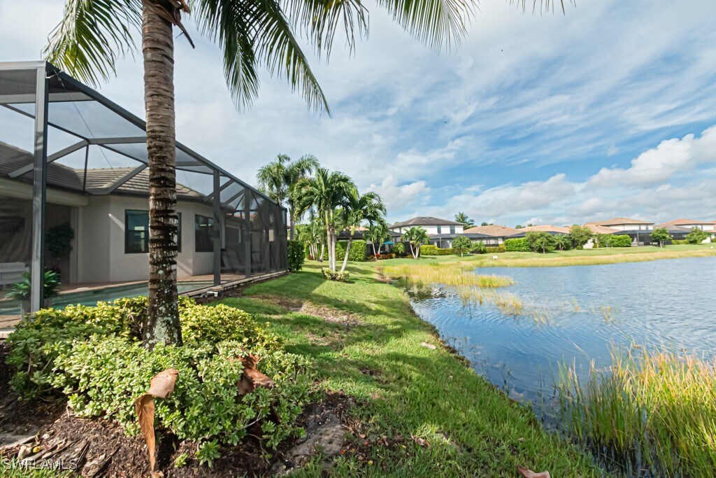 9267 Glenforest Dr in Naples, FL - Building Photo