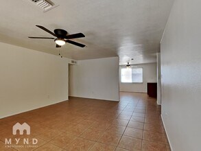 6033 W Vernon Ave in Phoenix, AZ - Building Photo - Building Photo