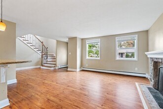 31 Wethersfield Rd in Natick, MA - Building Photo - Building Photo