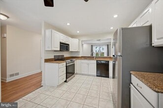 5201 Plantation Ct in North Wales, PA - Building Photo - Building Photo