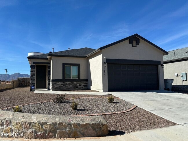 12637 Viendo Norte Dr in El Paso, TX - Building Photo - Building Photo