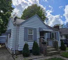 3337 Court St in Saginaw, MI - Building Photo