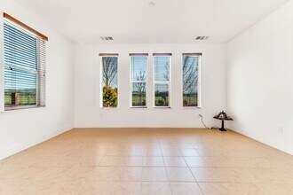 1433 Freeman Ln in Pleasanton, CA - Building Photo - Building Photo
