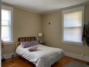1751 Poplar Ave, Unit #4 in Memphis, TN - Building Photo - Building Photo