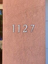 1117 SW 1st St, Unit #1127 in Fort Lauderdale, FL - Foto de edificio - Building Photo