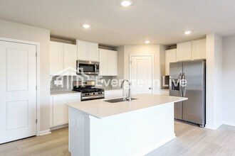 108 Meadow Gate Ct in Fountain Inn, SC - Building Photo - Building Photo