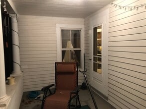 59 Blake St, Unit 2nd floor in Torrington, CT - Foto de edificio - Building Photo