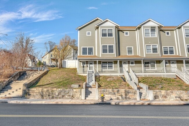 property at 2601 Washington St