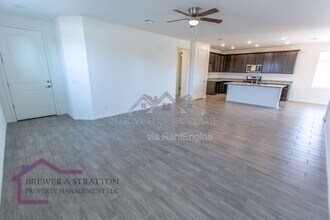 827 W Nova Pl in Casa Grande, AZ - Building Photo - Building Photo
