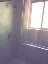 558 Lowell Ave in Cincinnati, OH - Building Photo - Building Photo