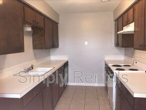 407 Maple St in Commerce, TX - Building Photo - Building Photo