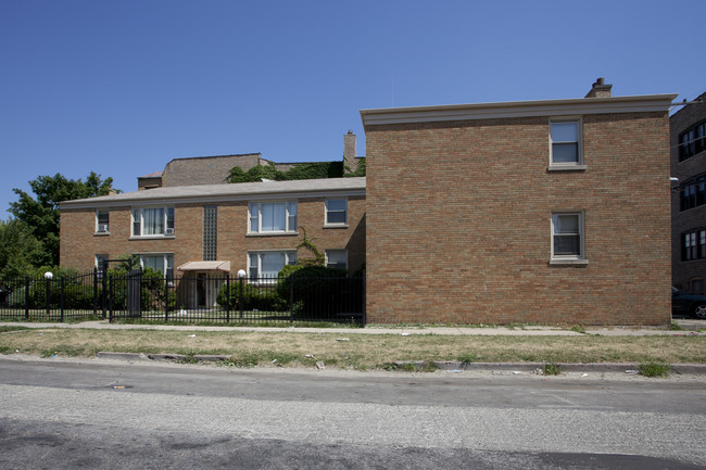 7957 S Wood St in Chicago, IL - Foto de edificio - Building Photo