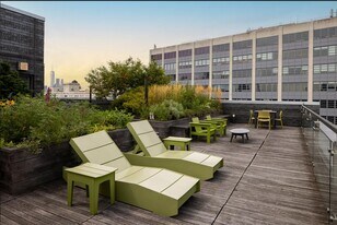 8 Vanderbilt Ave, Unit 11J in Brooklyn, NY - Building Photo