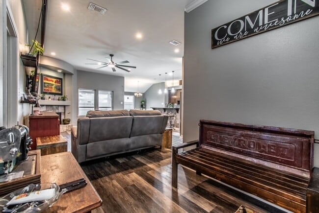 3910 Boomerang Dr in Corpus Christi, TX - Building Photo - Building Photo