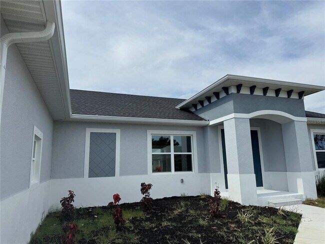 234 Long Meadow Ln S in Rotonda West, FL - Building Photo - Building Photo