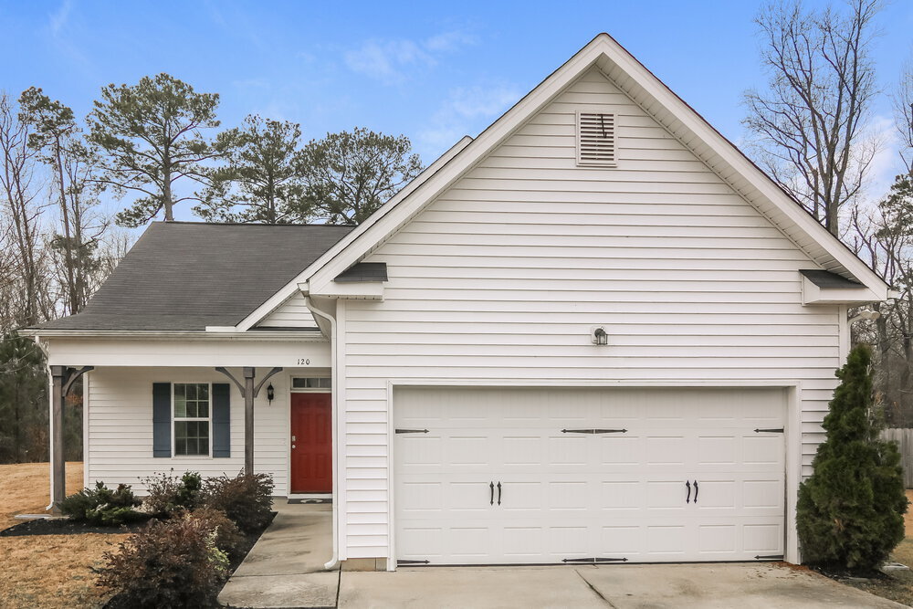 120 W Webber Ln in Clayton, NC - Foto de edificio