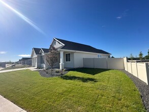 12657 Short Creek St in Star, ID - Building Photo - Building Photo
