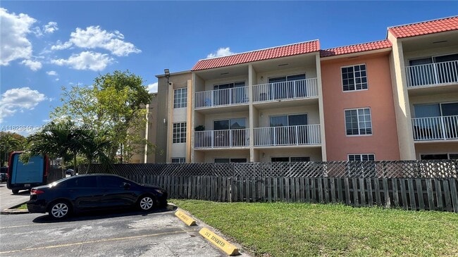 property at 5201 Geneva Ct
