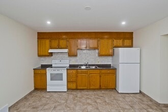 181 State St in Ludlow, MA - Building Photo - Building Photo