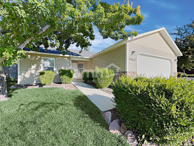 property at 9468 W Trestlewood Dr